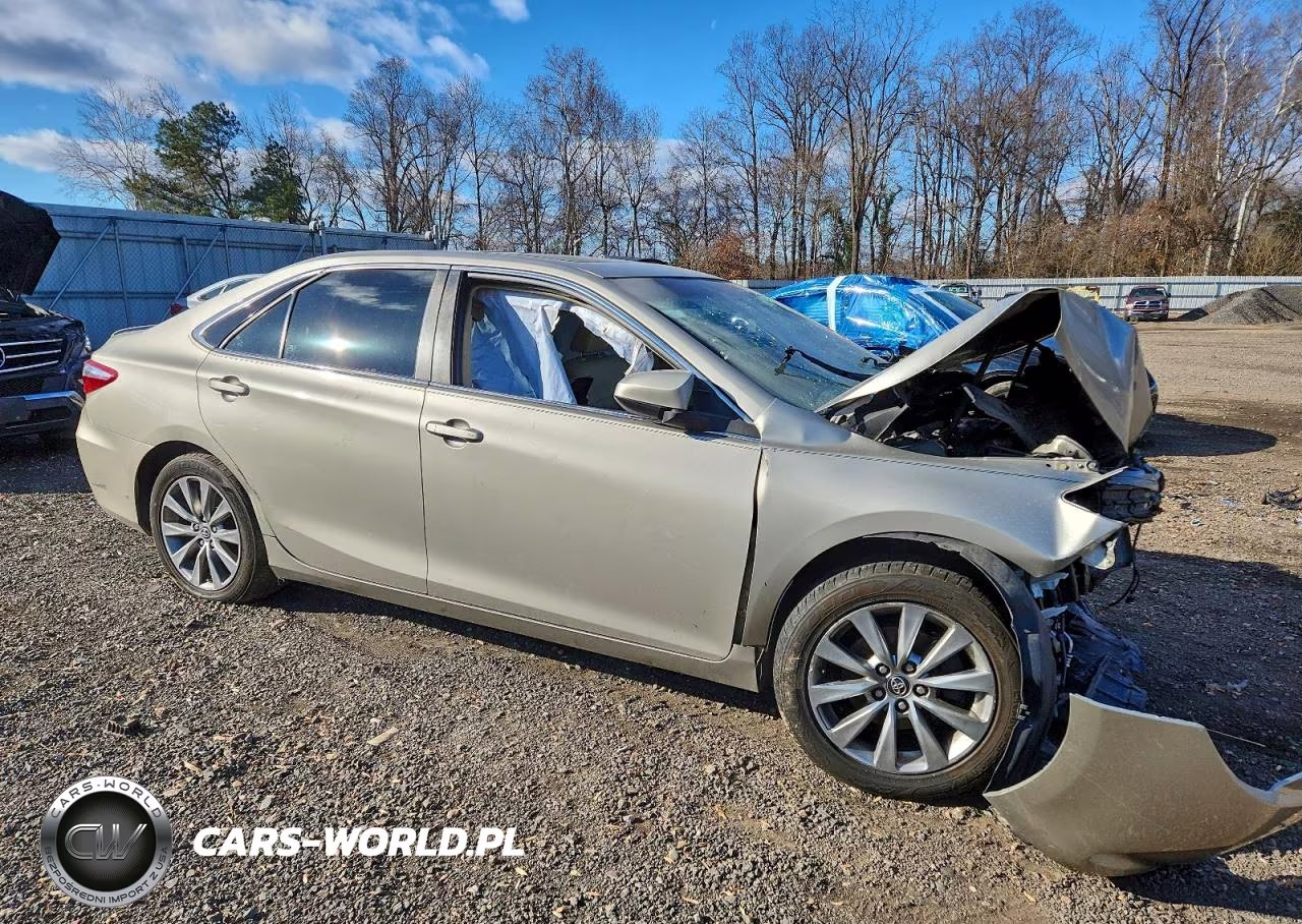2016 Toyota Camry VIN:4T1BF1FK1GU568097 - 4