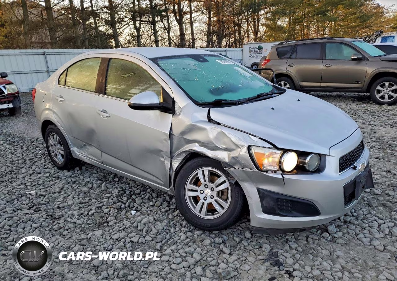 2013 Chevrolet Sonic Lt VIN:1G1JC5SG2D4257204 - 4