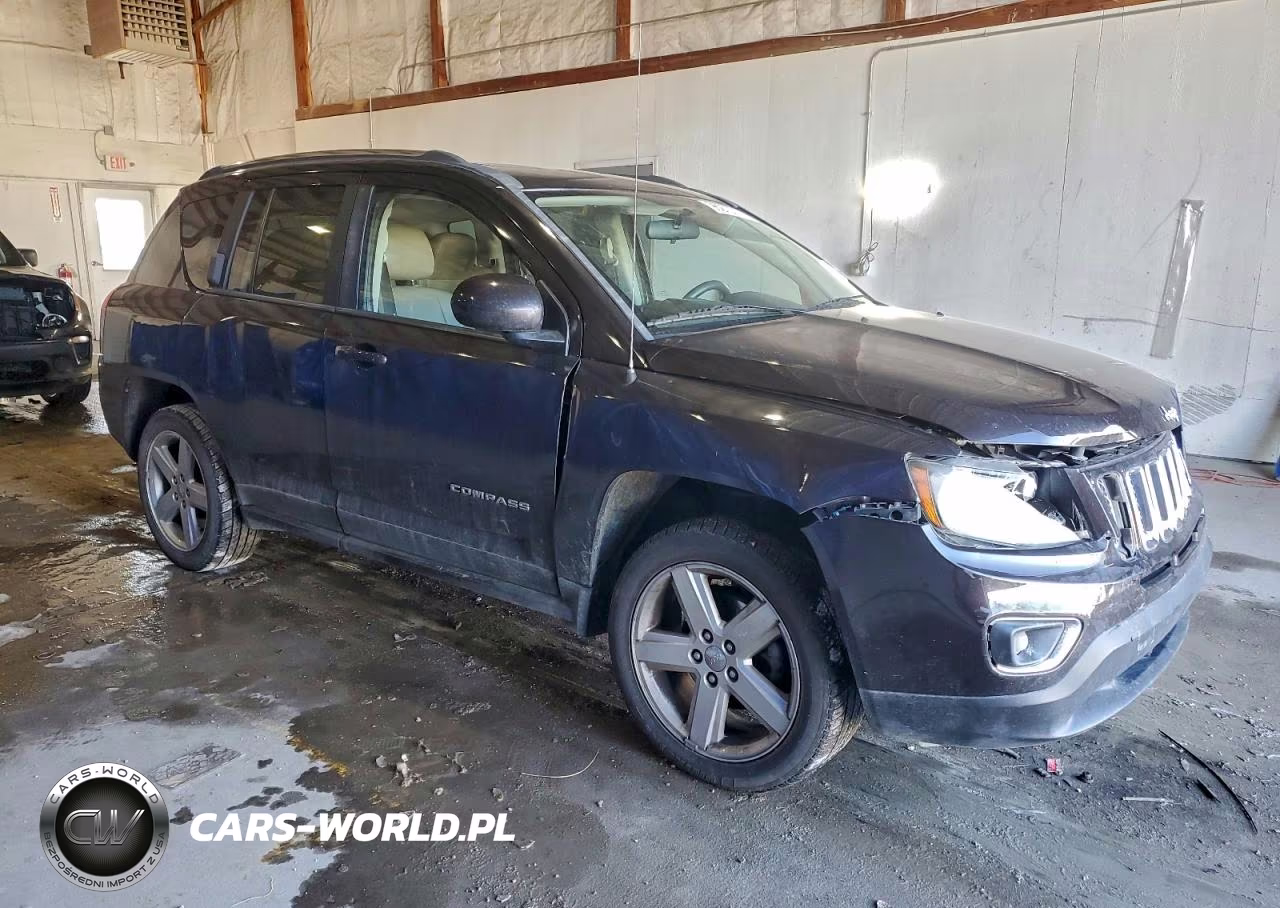 2014 Jeep Compass Latitude VIN:1C4NJCEA7ED729974 - 4