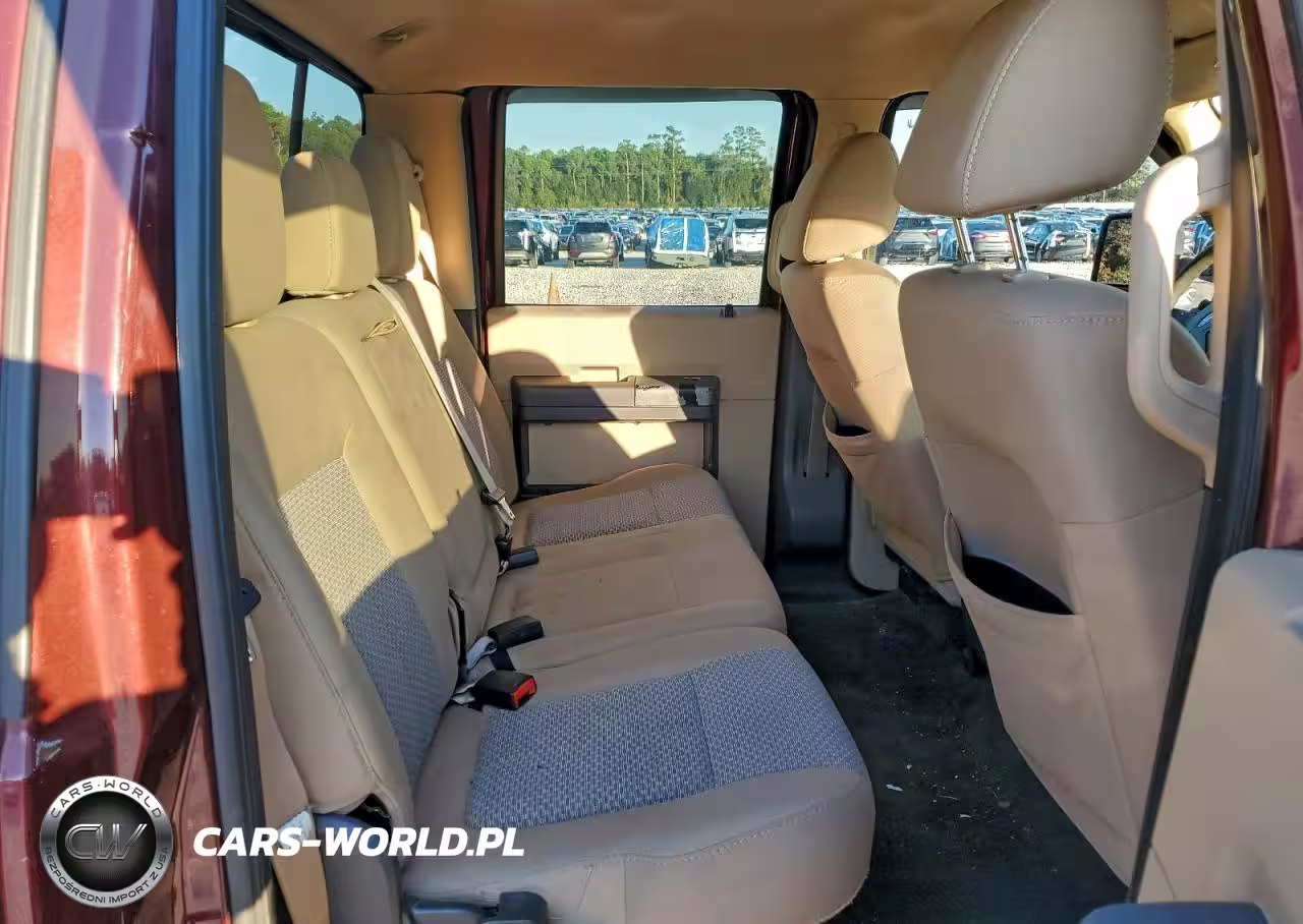 2011 Ford F250 Super Duty VIN:1FT7W2A64BEA18700 - 10