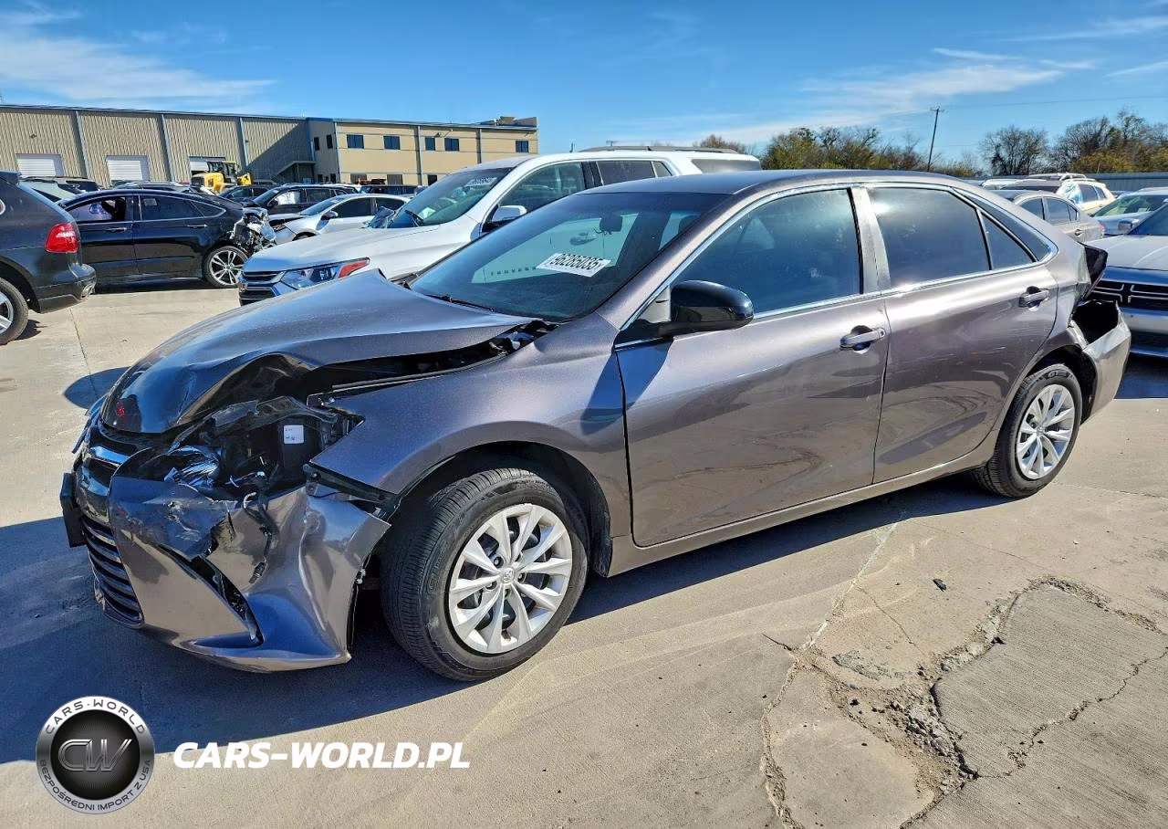 2016 Toyota Camry Le