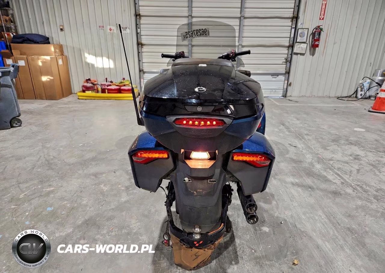 2023 Can-Am Spyder Roadster F3-T VIN:2BXREDD29PV001246 - 4