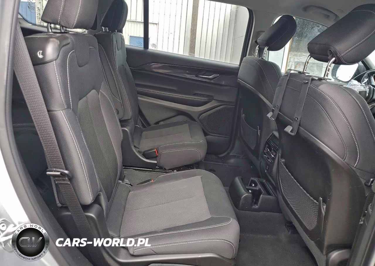 2023 Jeep Grand Cherokee L Laredo VIN:1C4RJKAG3P8793740 - 11