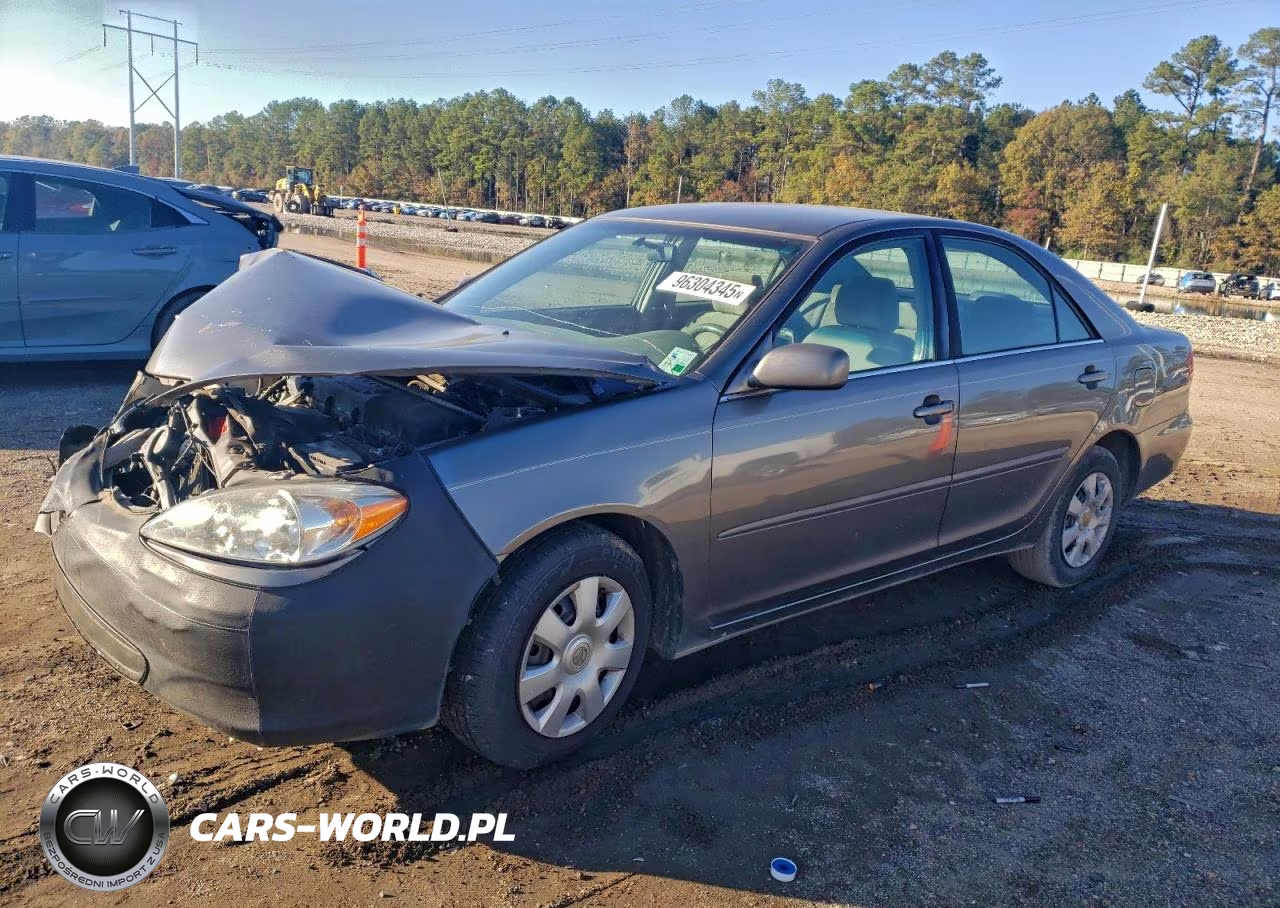 2004 Toyota Camry Le