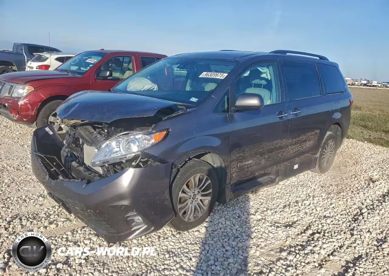 2020 Toyota Sienna Xle