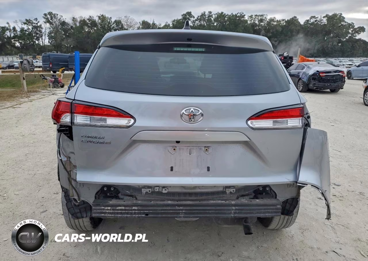 2022 Toyota Corolla Cross L VIN:7MUAAAAG0NV031438 - 6