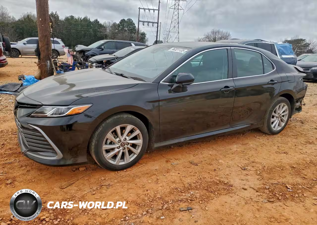 2022 Toyota Camry Le