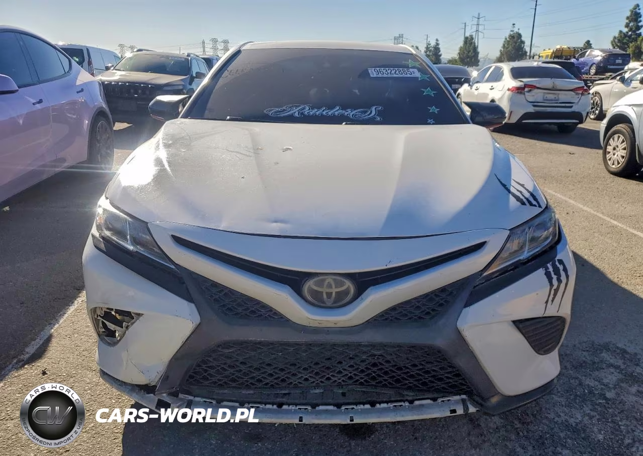 2019 Toyota Camry L VIN:4T1B11HK3KU711734 - 5