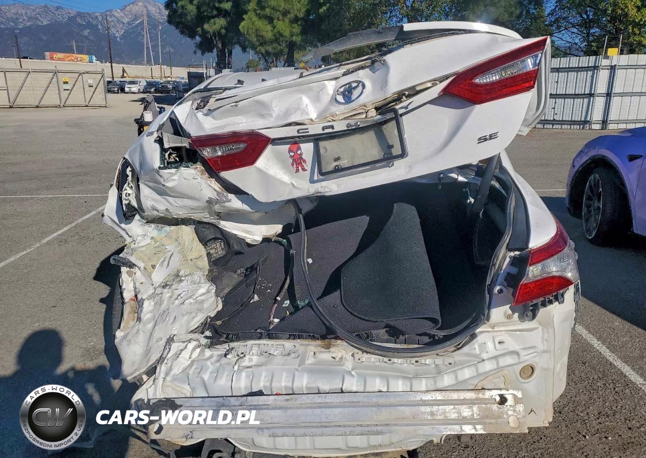 2019 Toyota Camry L VIN:4T1B11HK3KU711734 - 6