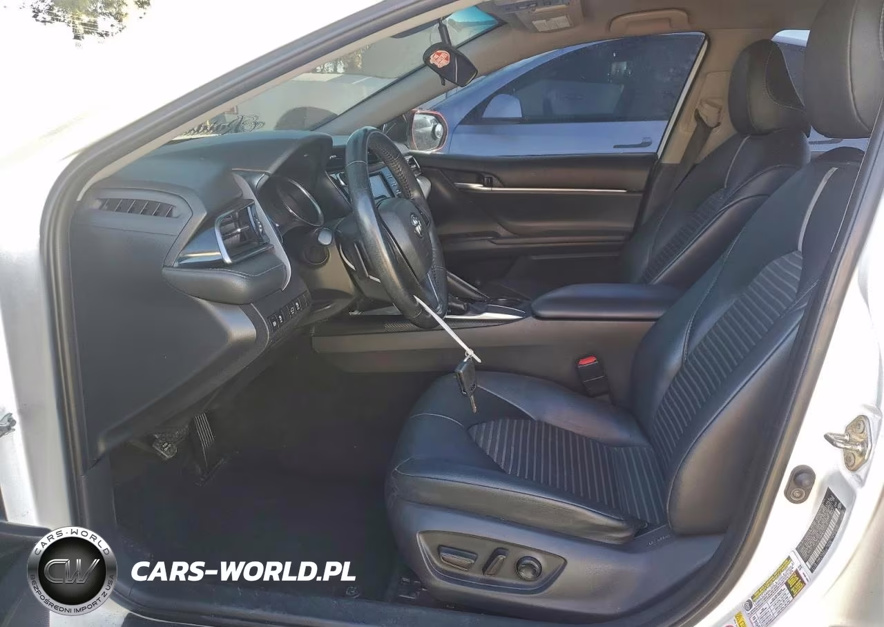 2019 Toyota Camry L VIN:4T1B11HK3KU711734 - 7