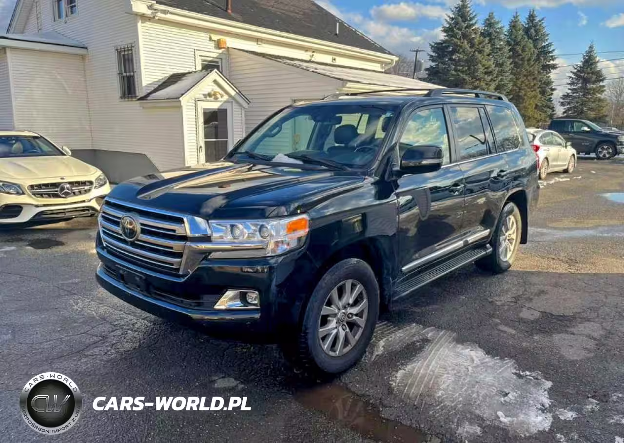 2017 Toyota Land Cruiser