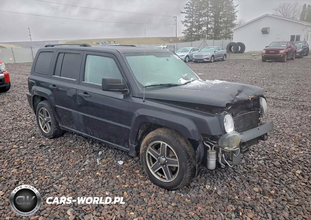 2008 Jeep Patriot Sport VIN:1J8FF28W18D778351 - 4