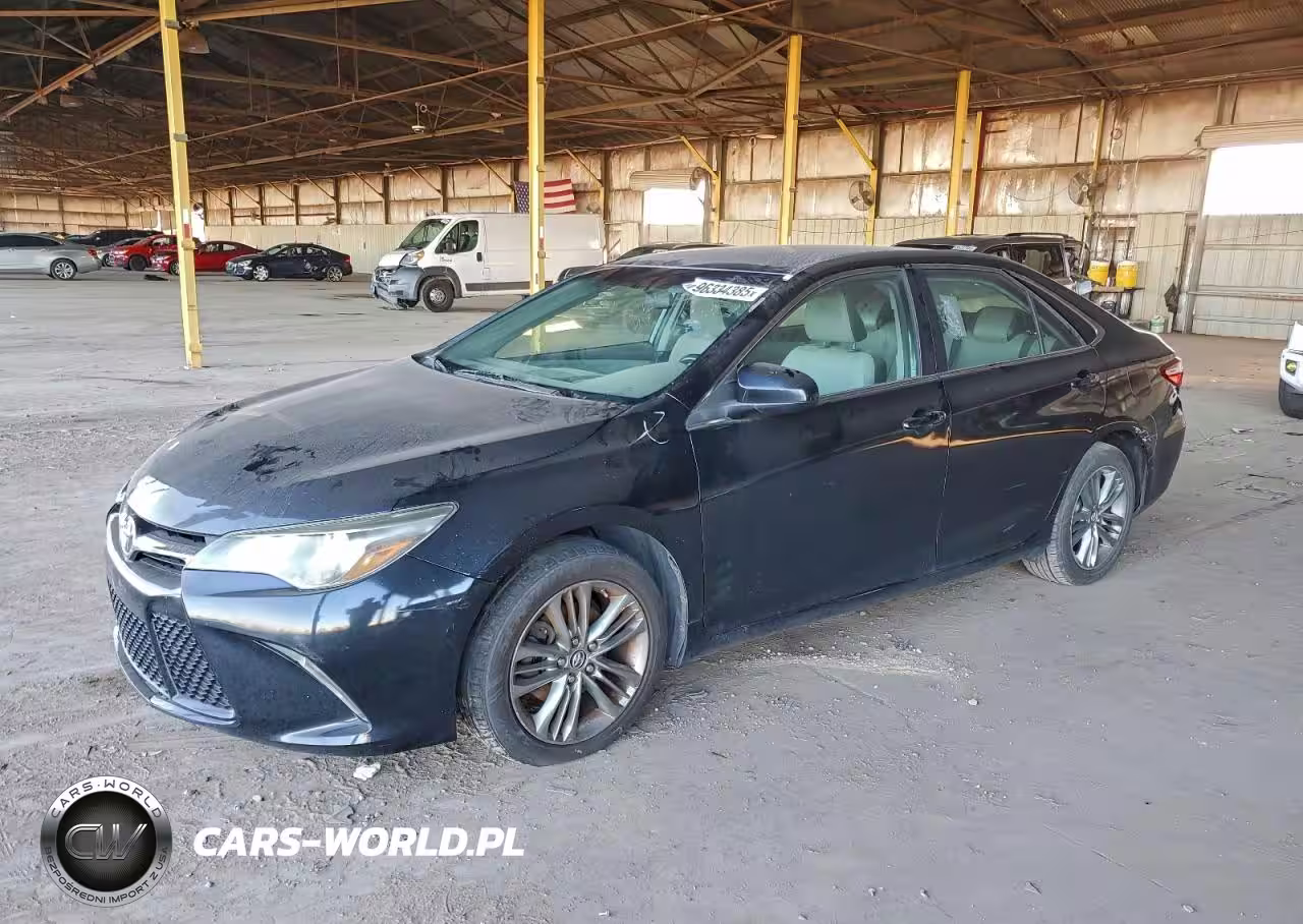 TOYOTA CAMRY LE