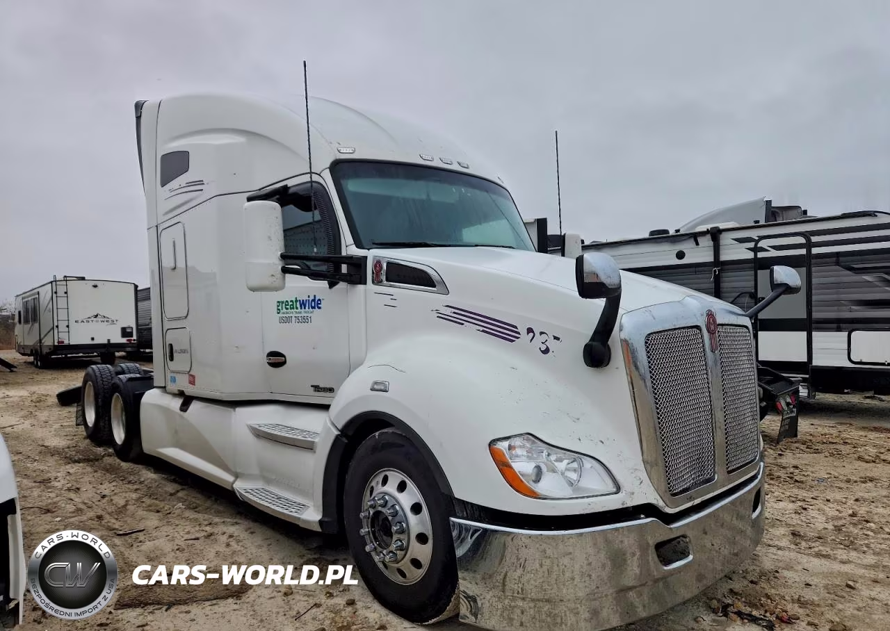 2020 Kenworth T680 Semi Truck