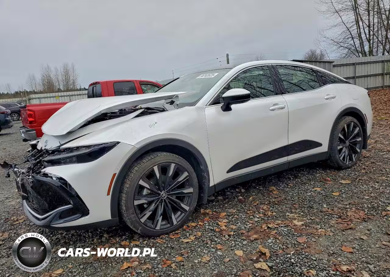 2025 Toyota Crown Platinum