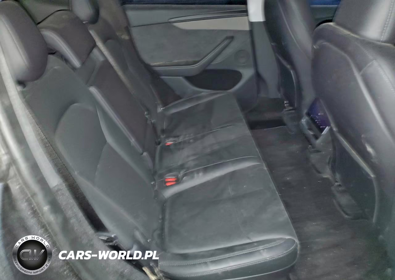 2026 Tesla Model Y VIN:7SAYGDEE6TA463454 - 10