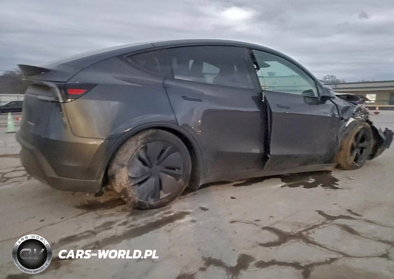 2026 Tesla Model Y VIN:7SAYGDEE6TA463454 - 3