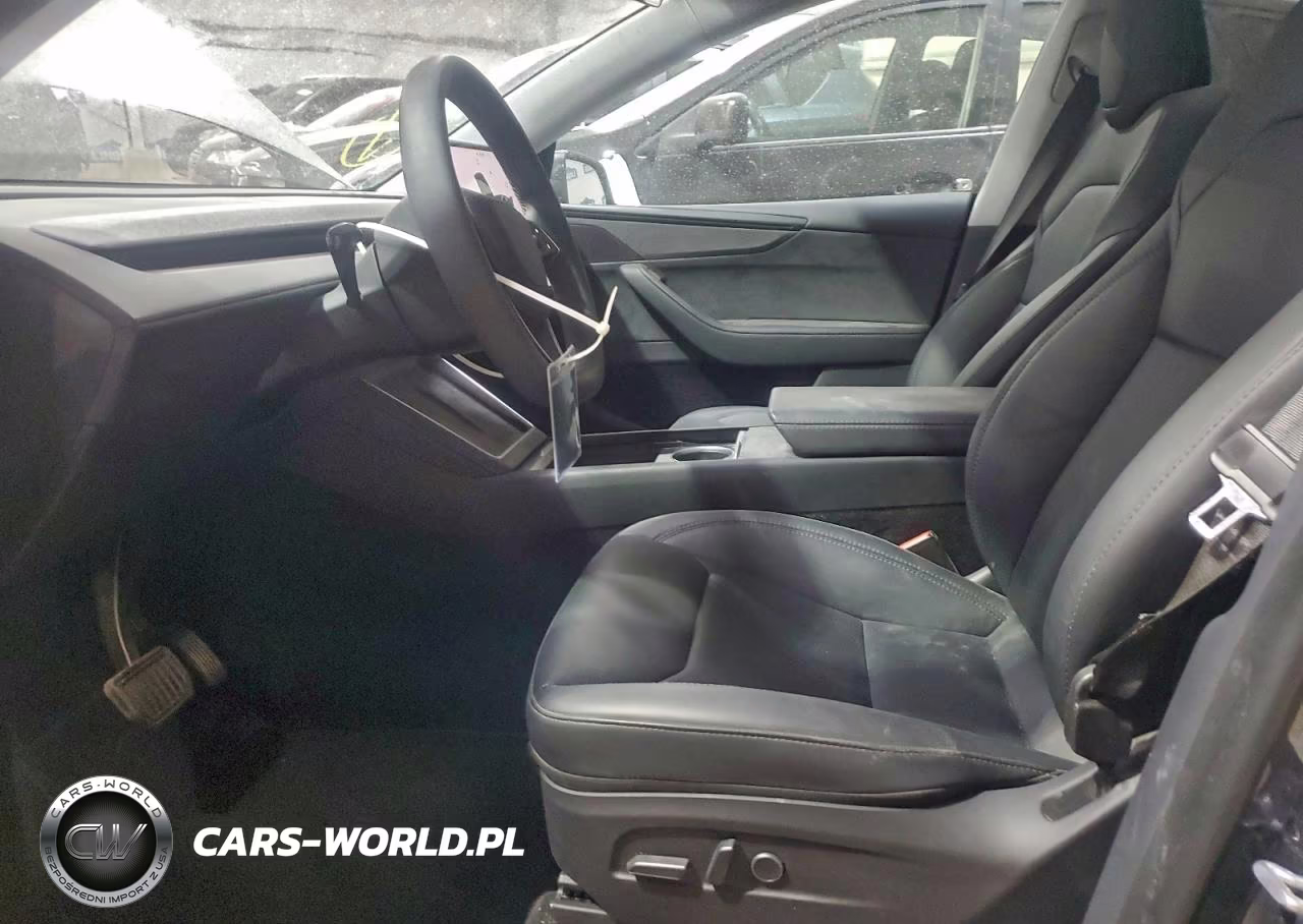 2026 Tesla Model Y VIN:7SAYGDEE6TA463454 - 7