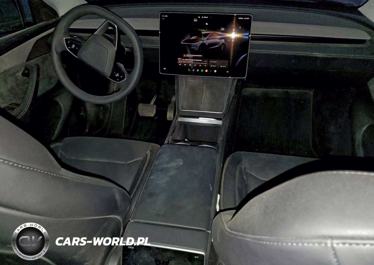 2026 Tesla Model Y VIN:7SAYGDEE6TA463454 - 8