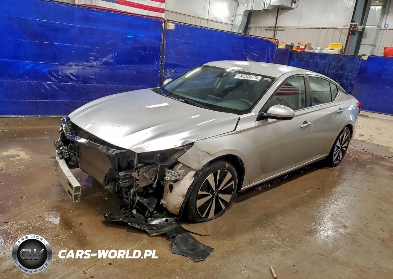 2021 Niss Altima Sv