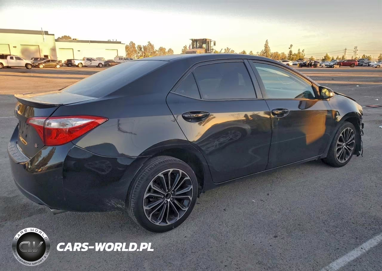 2015 Toyota Corolla L VIN:5YFBURHE0FP296802 - 3