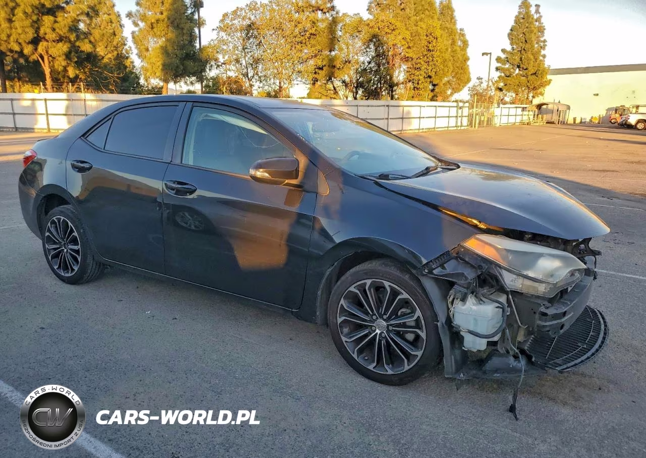 2015 Toyota Corolla L VIN:5YFBURHE0FP296802 - 4