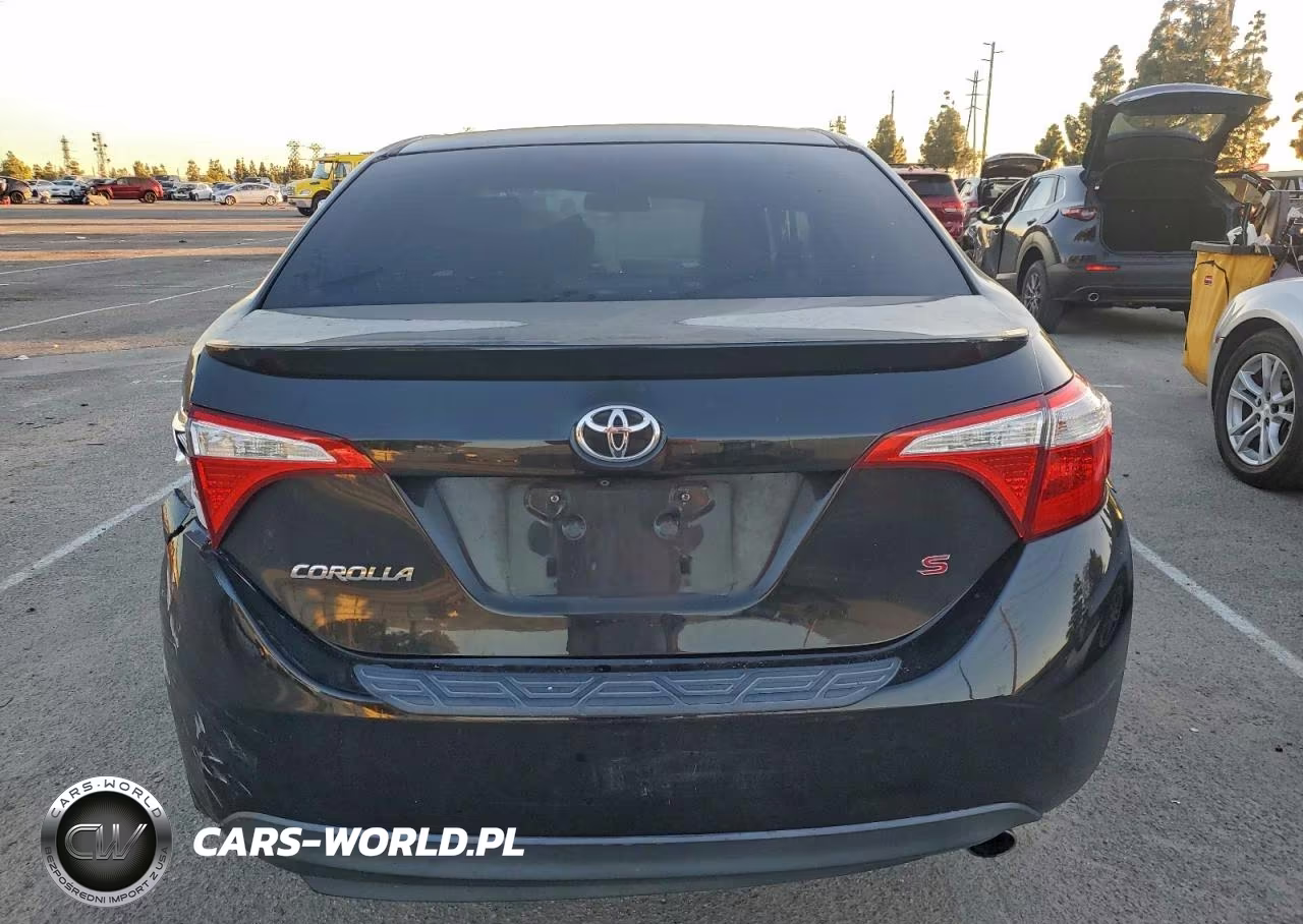 2015 Toyota Corolla L VIN:5YFBURHE0FP296802 - 6