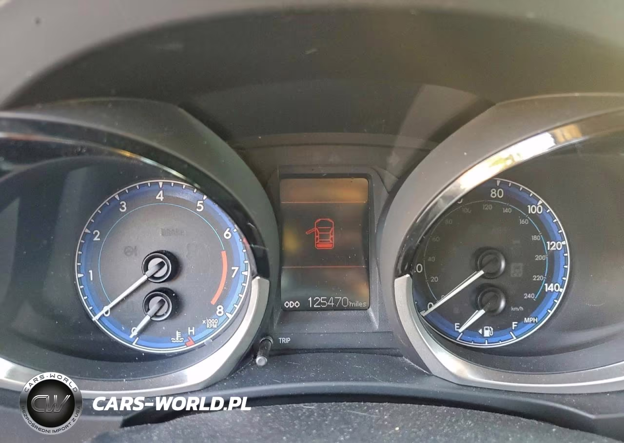 2015 Toyota Corolla L VIN:5YFBURHE0FP296802 - 9
