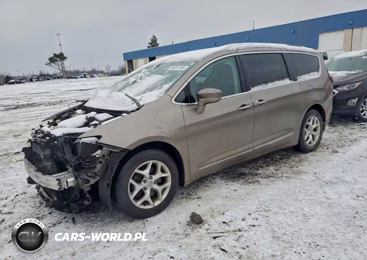 2017 Chrysler Pacifica Touring L