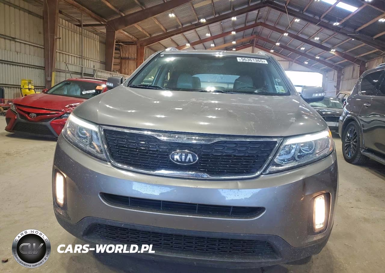 2014 Kia Sorento Lx VIN:5XYKT4A63EG500763 - 5
