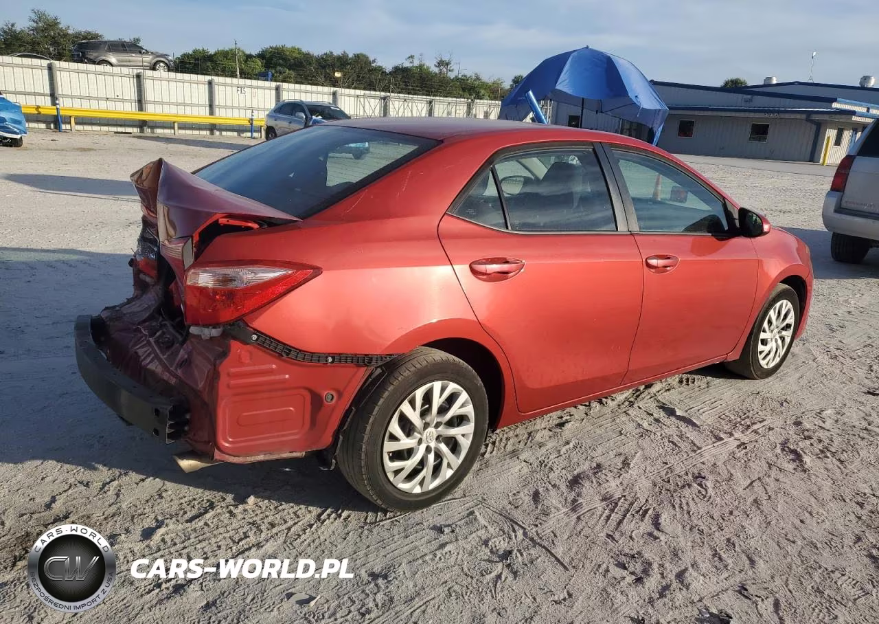 2019 Toyota Corolla L VIN:5YFBURHE3KP947057 - 3