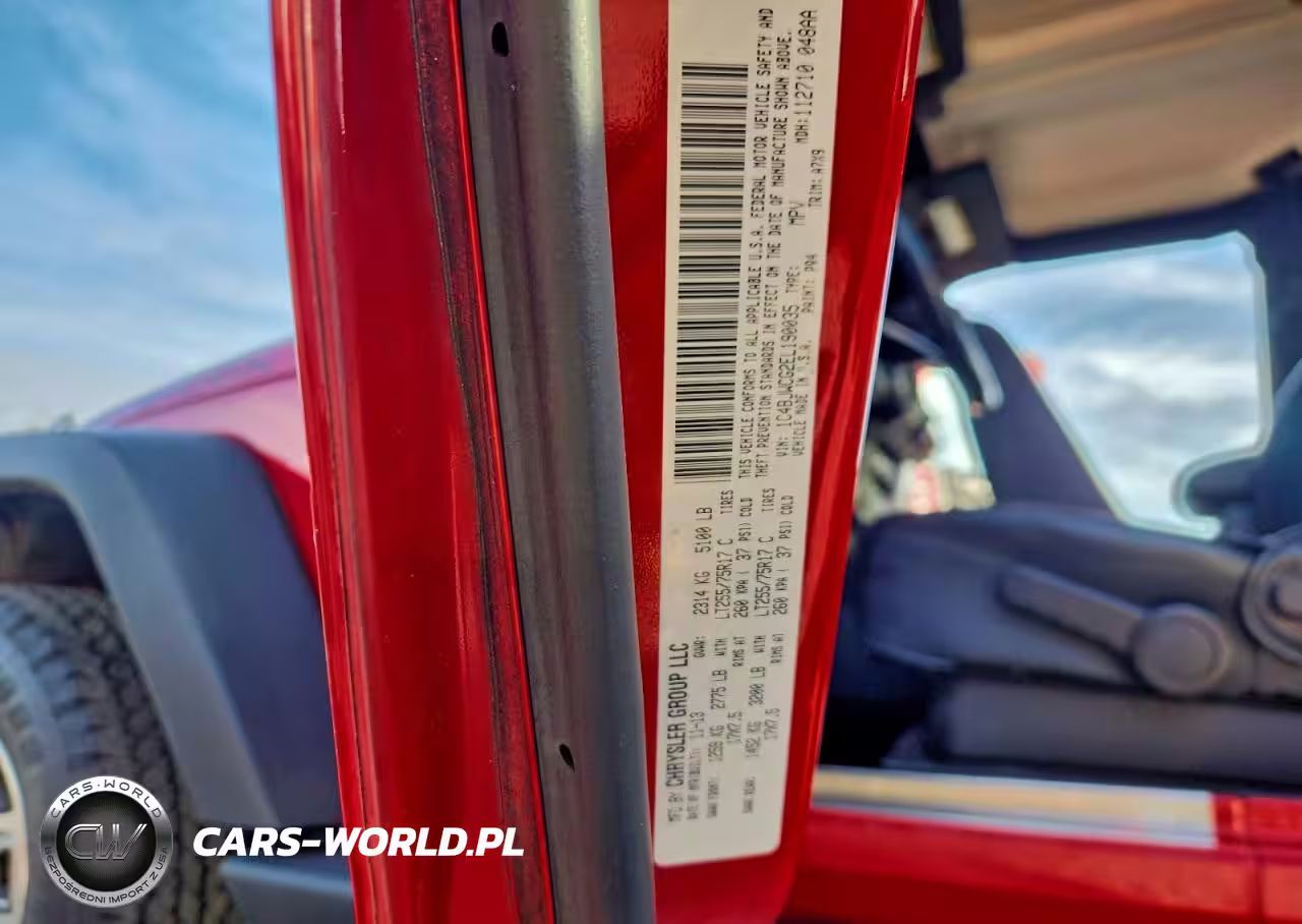2014 Jeep Wrangler Rubicon VIN:1C4BJWCG2EL190035 - 13