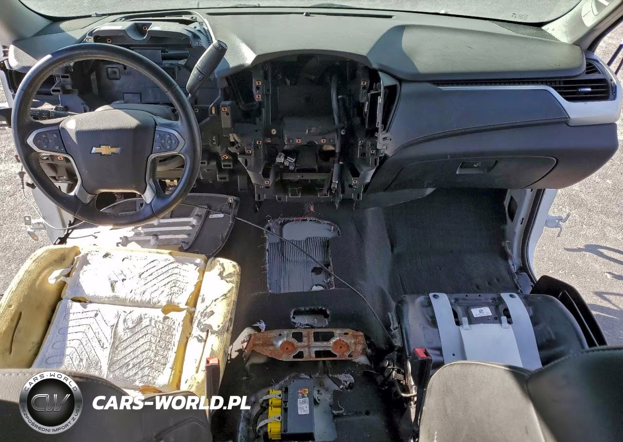 2019 Chevrolet Suburban K1500 Lt VIN:1GNSKHKC2KR109770 - 8