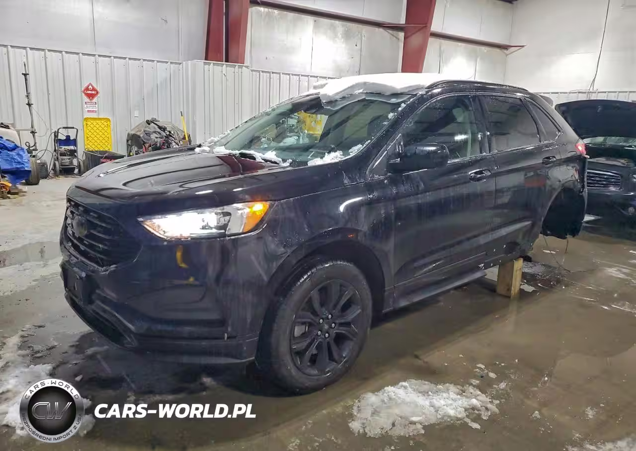 2022 Ford Edge Se