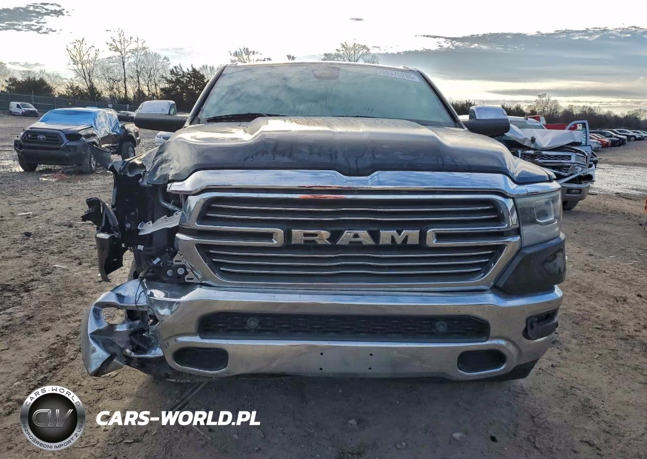 2019 Ram 1500 Laramie VIN:1C6SRFJTXKN550345 - 5