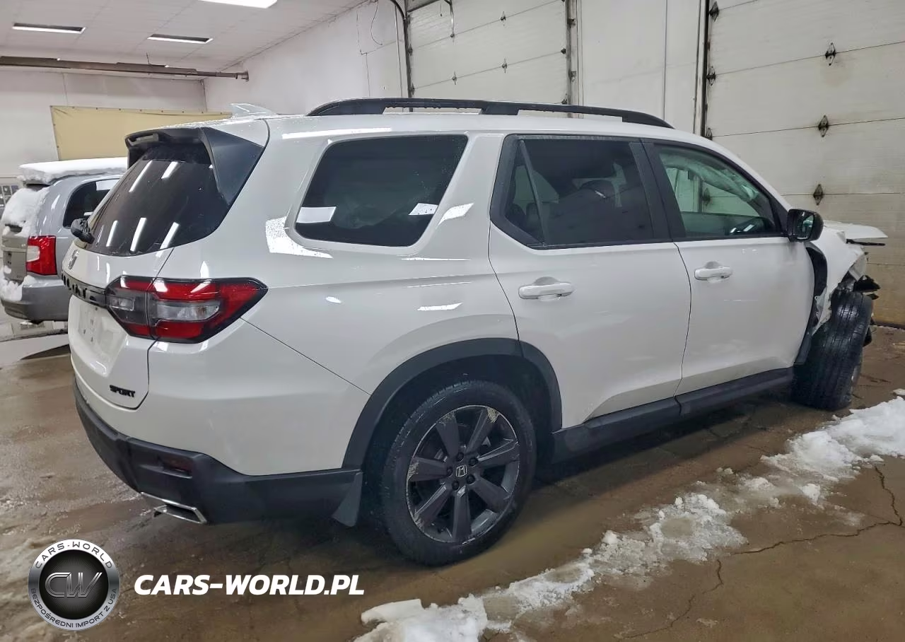 2025 Honda Pilot Sport VIN:5FNYG1H35SB020039 - 3