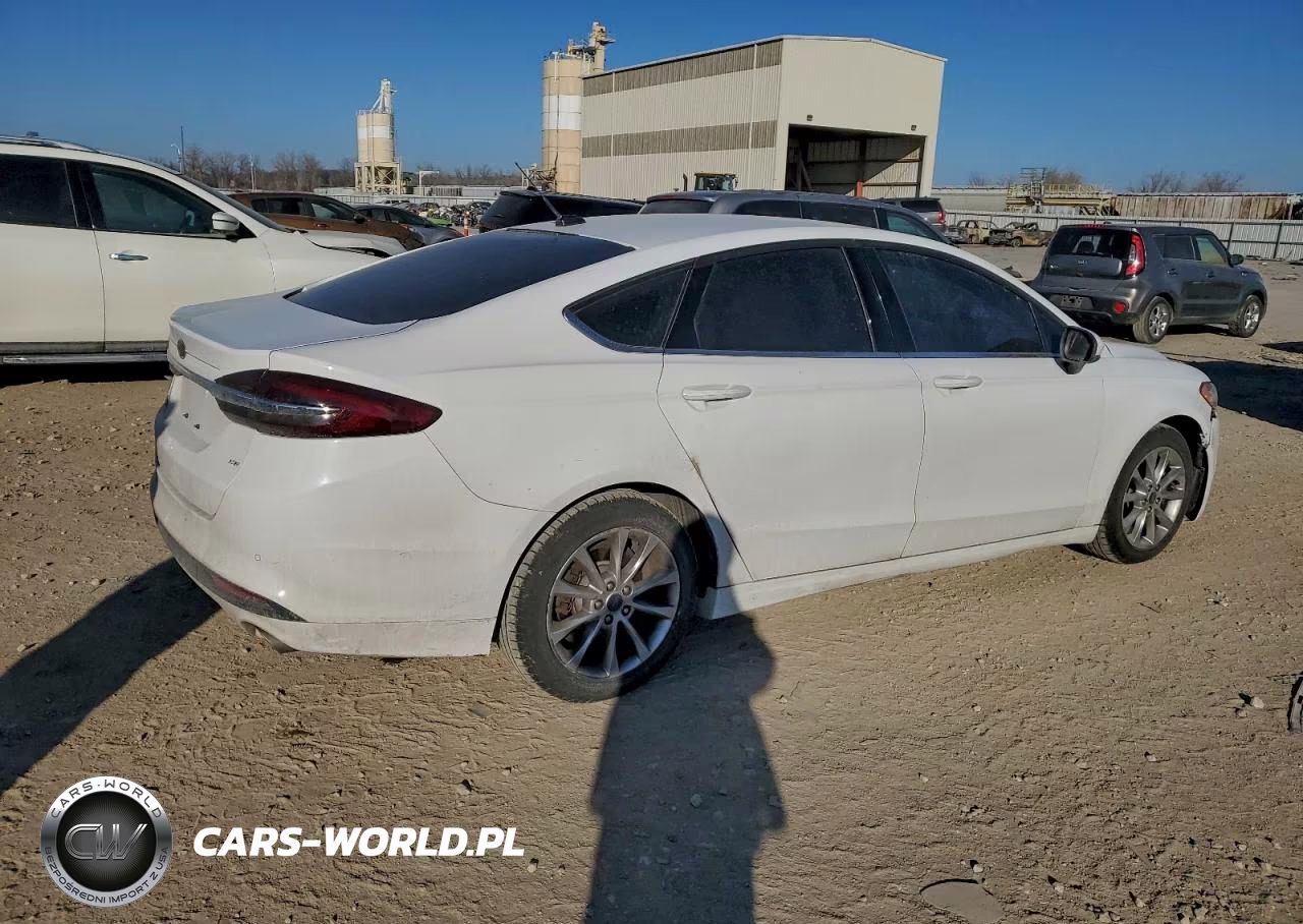 2017 Ford Fusion Se VIN:3FA6P0H75HR356033 - 3