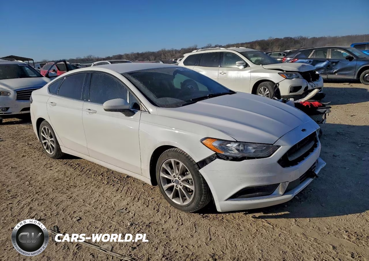 2017 Ford Fusion Se VIN:3FA6P0H75HR356033 - 4