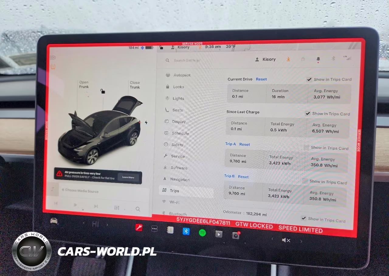 2020 Tesla Model Y VIN:5YJYGDEE6LF047811 - 9