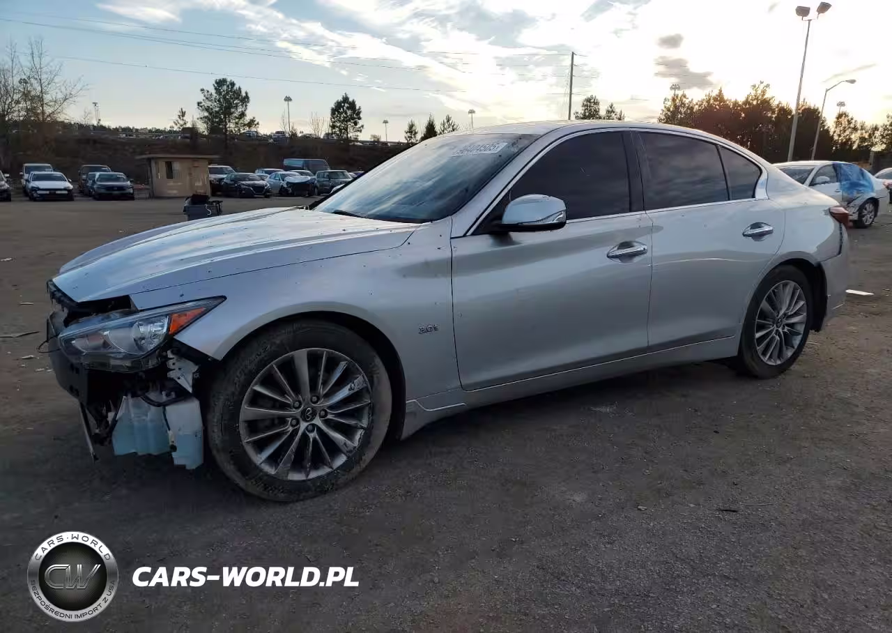 2018 Infiniti Q50 Luxe