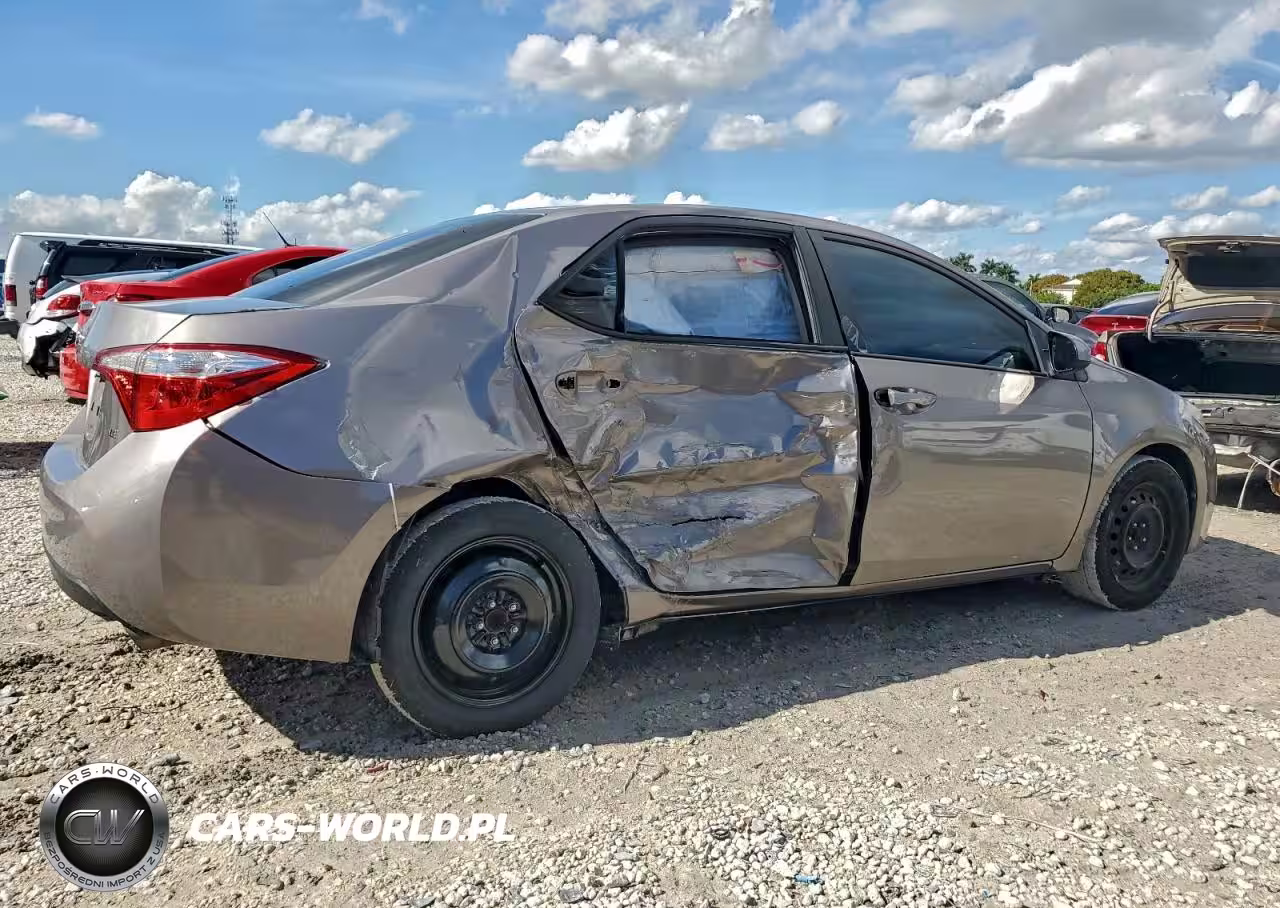 2015 Toyota Corolla L VIN:5YFBURHE9FP337783 - 3