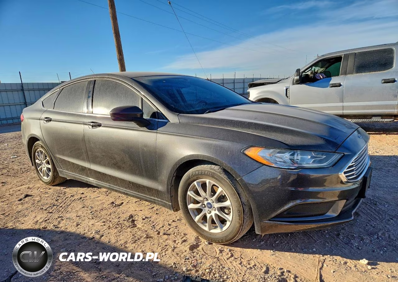 2018 Ford Fusion S VIN:3FA6P0G74JR267027 - 4