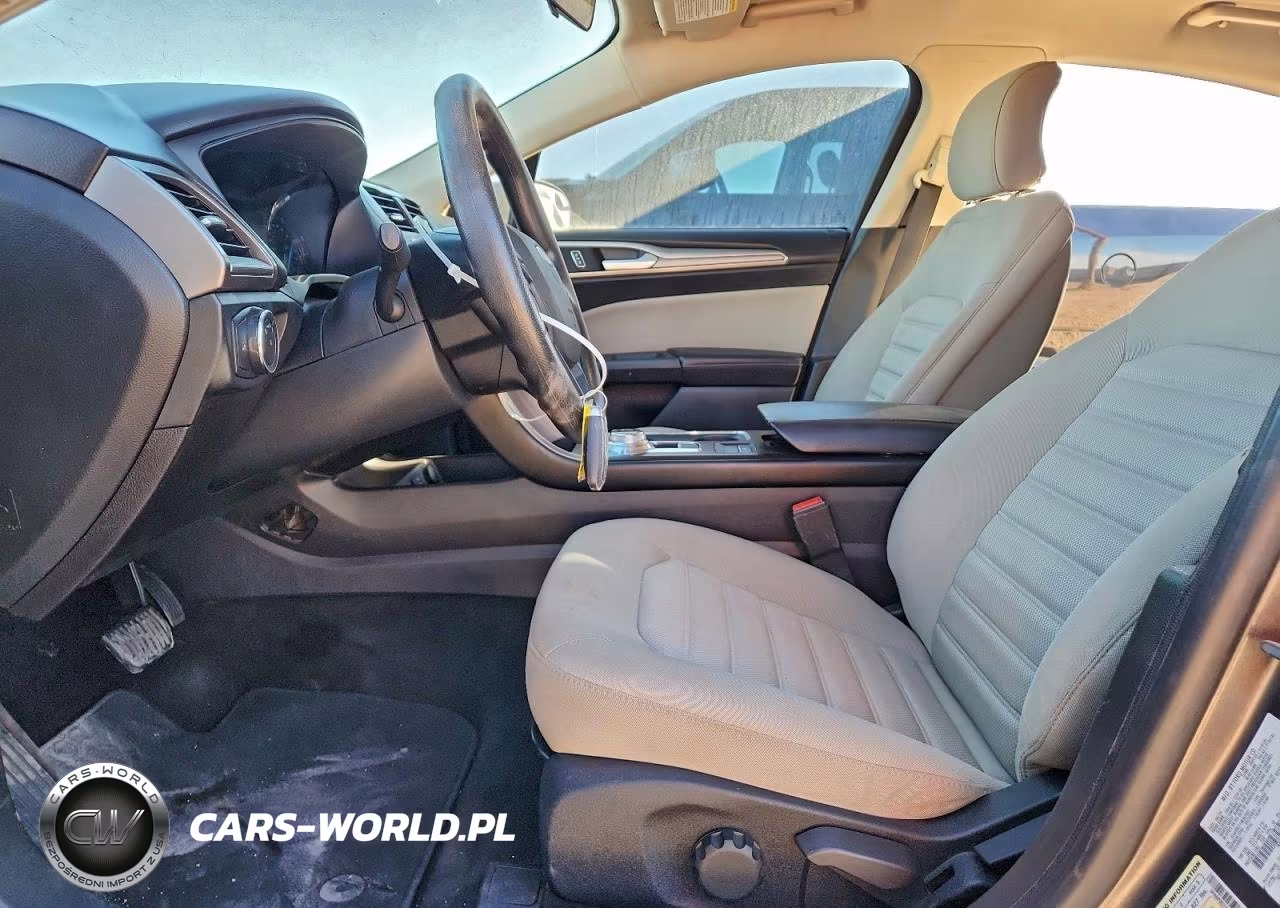 2018 Ford Fusion S VIN:3FA6P0G74JR267027 - 7
