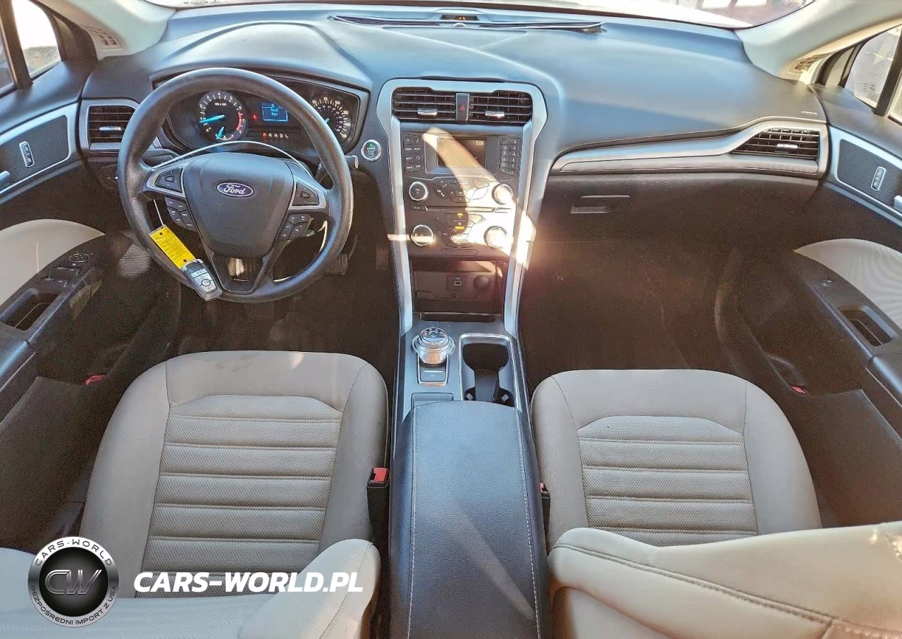 2018 Ford Fusion S VIN:3FA6P0G74JR267027 - 8