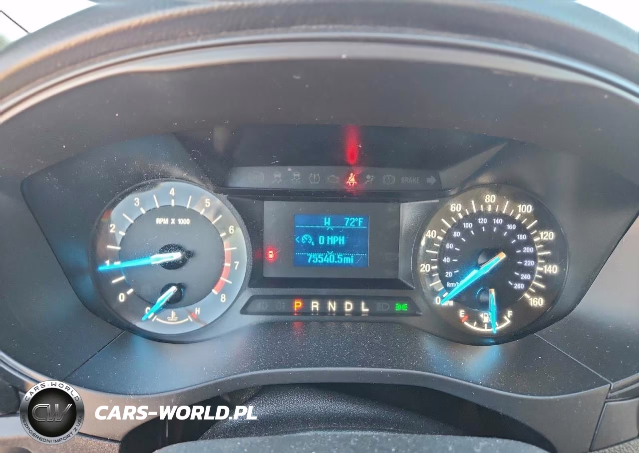 2018 Ford Fusion S VIN:3FA6P0G74JR267027 - 9