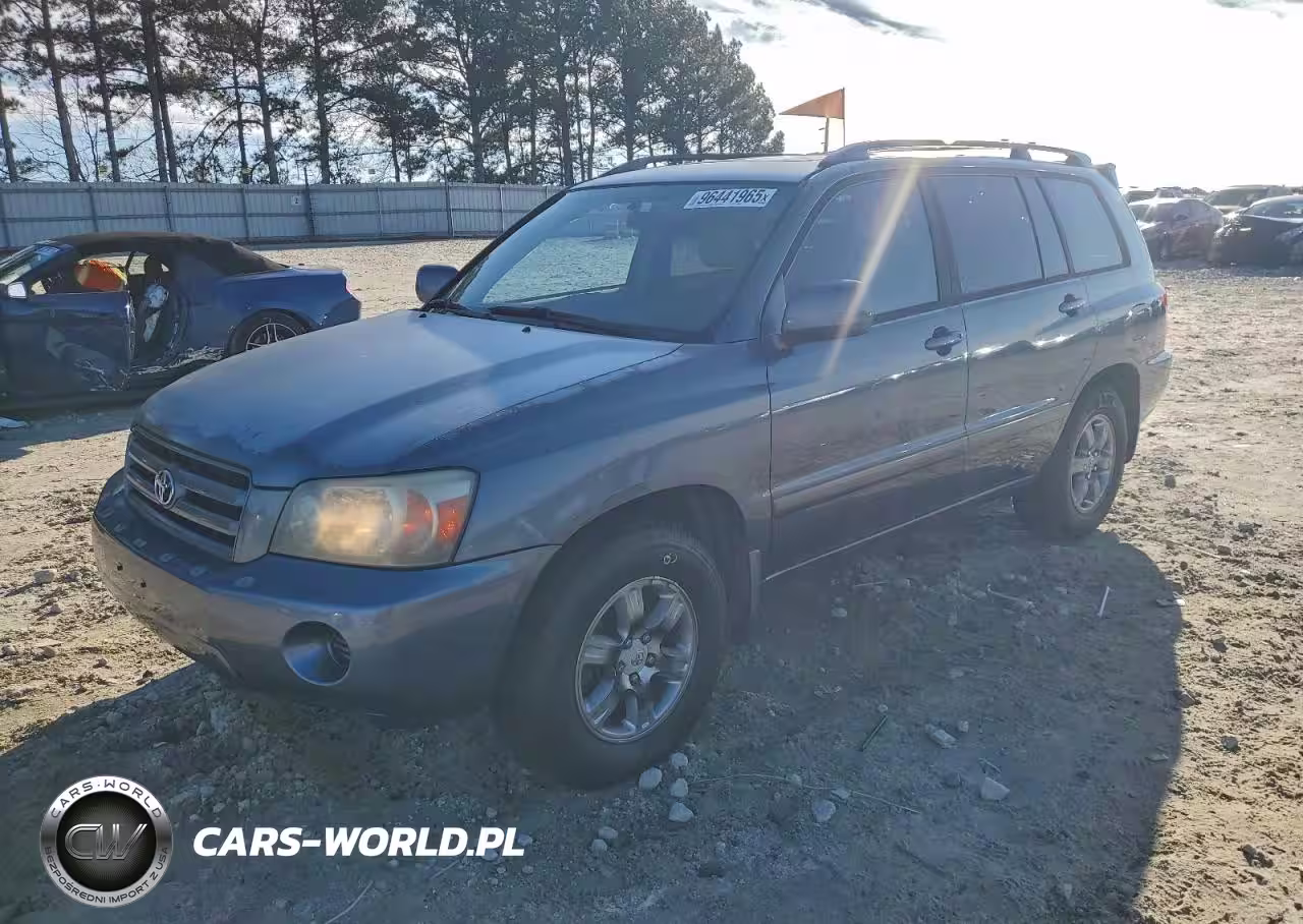 2004 Toyota Highlander Base
