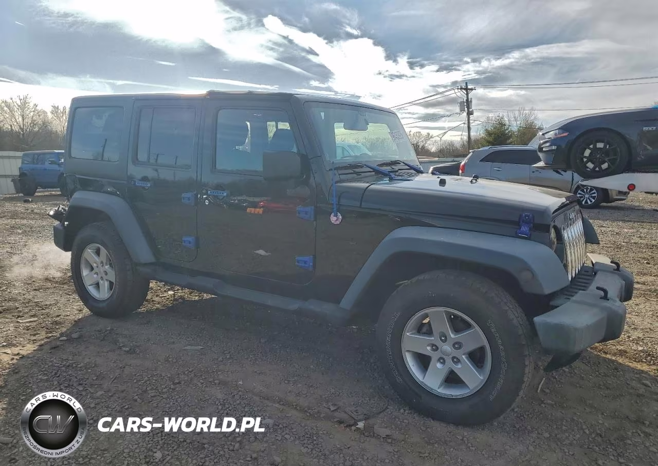 2012 Jeep Wrangler Unlimited Sport VIN:1C4BJWDG3CL206013 - 4