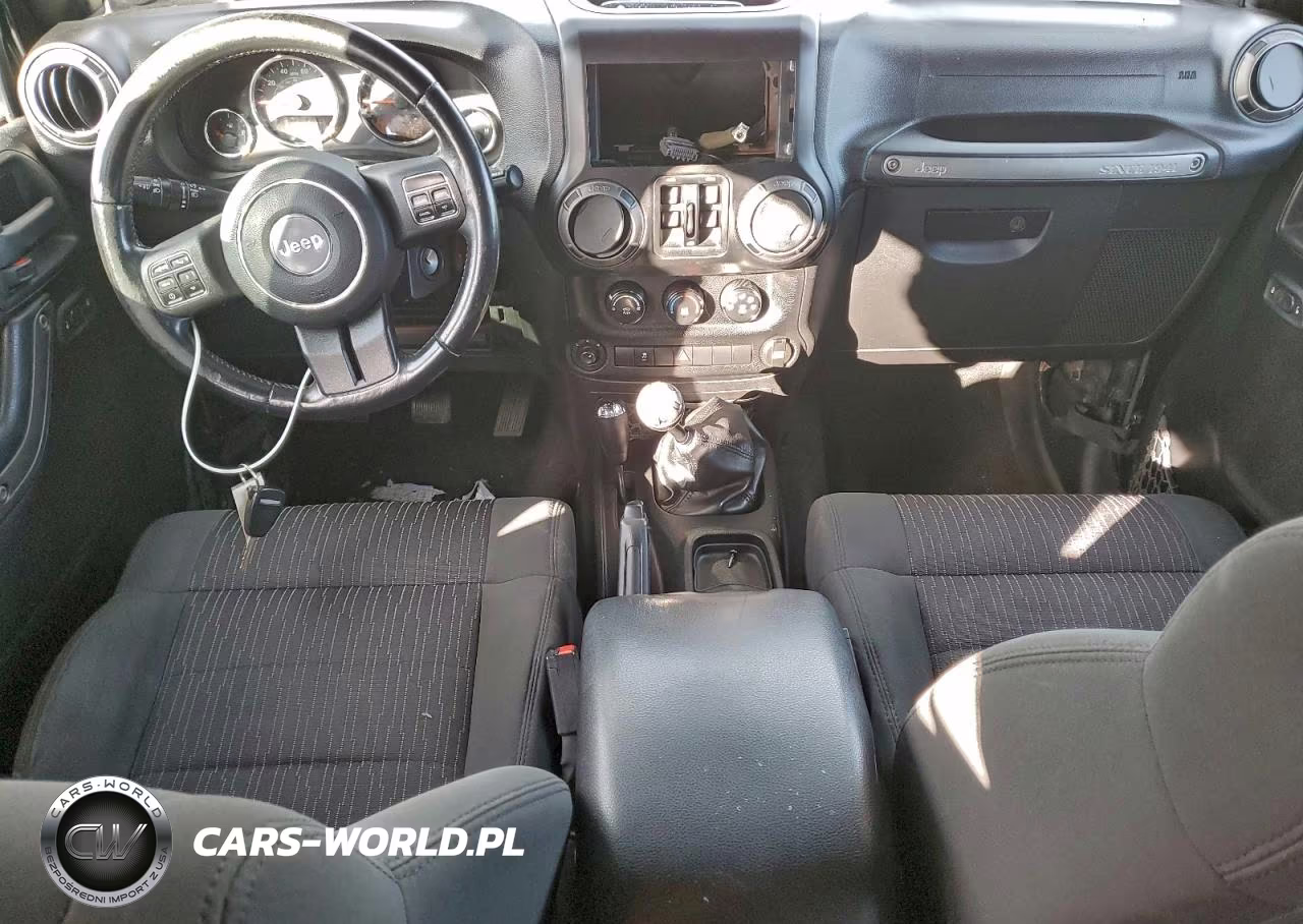 2012 Jeep Wrangler Unlimited Sport VIN:1C4BJWDG3CL206013 - 8