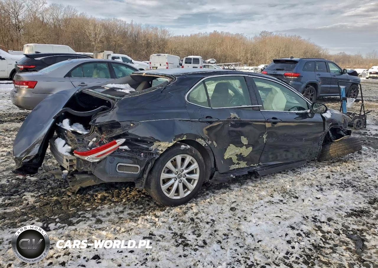 2018 Toyota Camry L VIN:JTNB11HK9J3044897 - 3