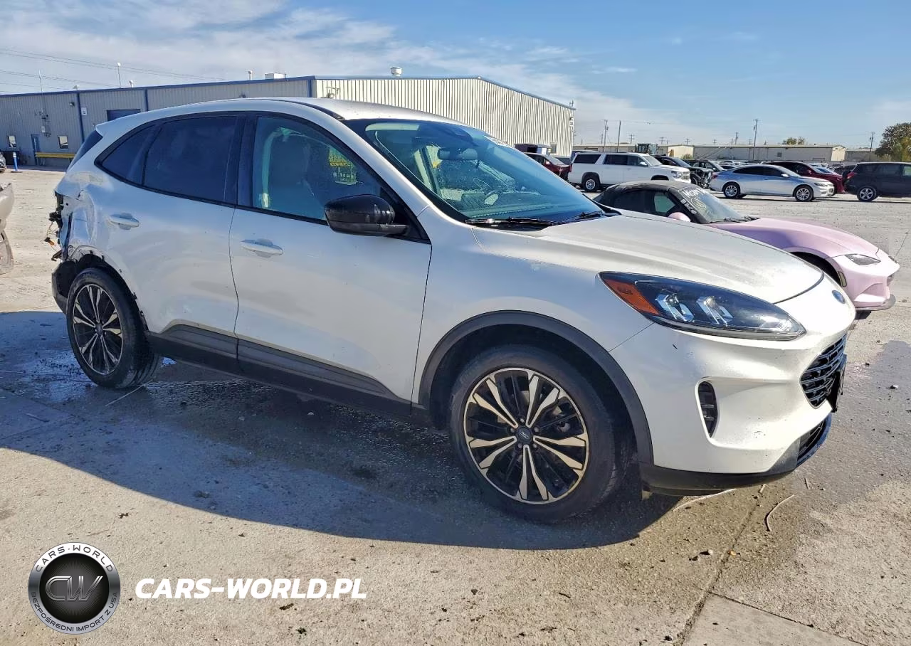 2021 Ford Escape Se VIN:1FMCU0G63MUA03299 - 4